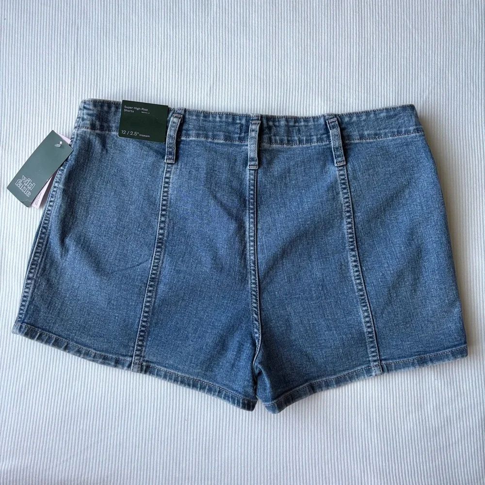 Wild Fable Super High-Rise Jean Shorts Medium Wash No Pockets